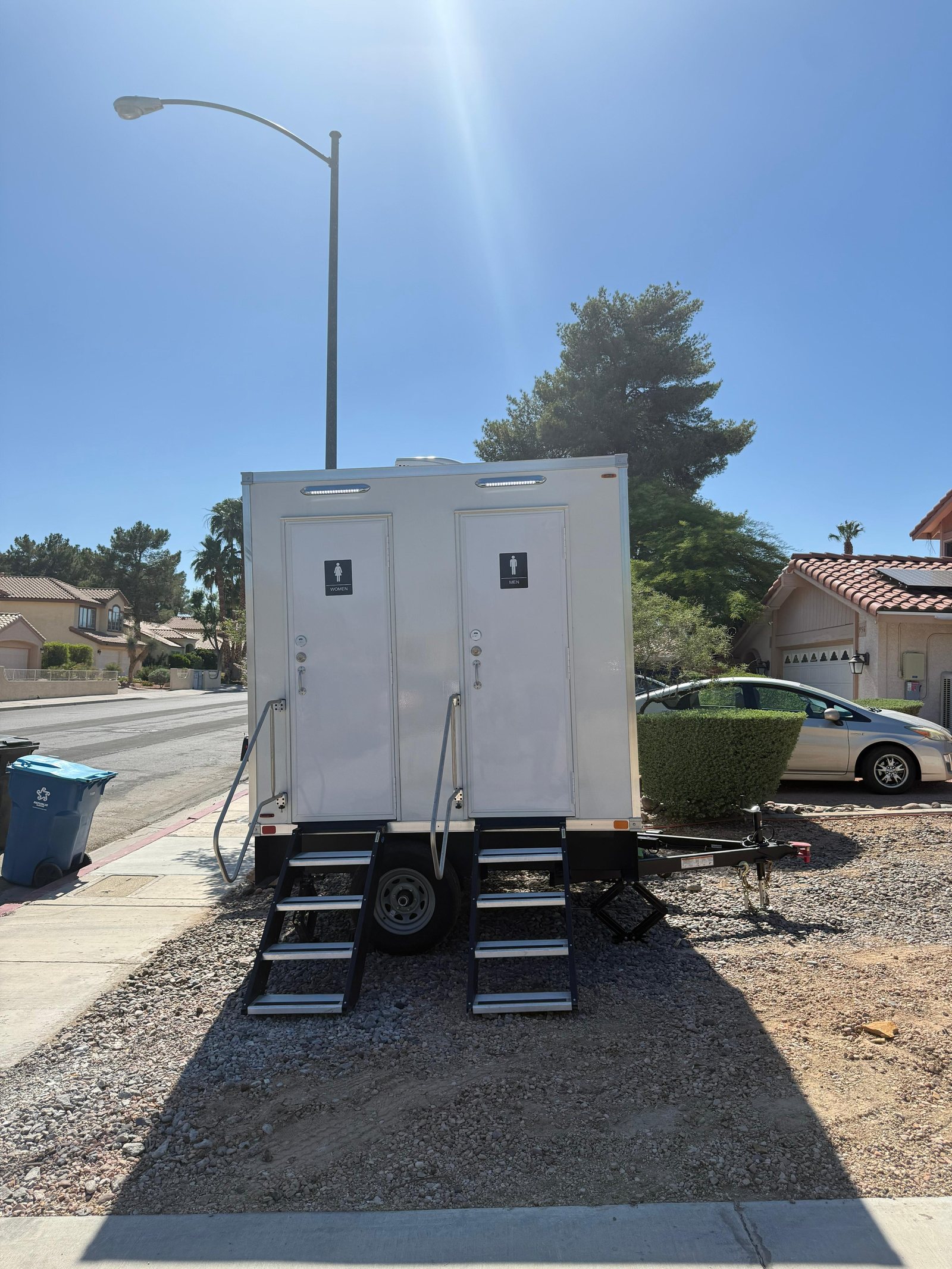 2 station restroom trailer delivered around Oregon