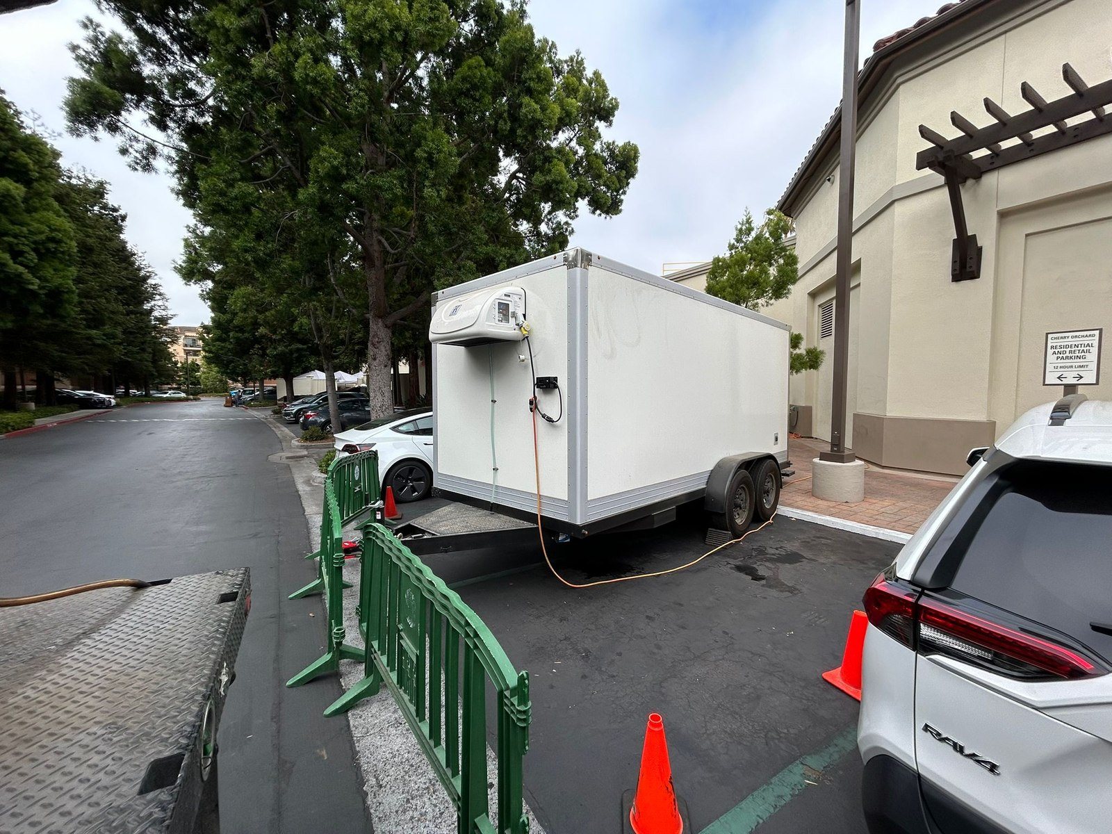 Photo of our freezer trailer offered near Arizona